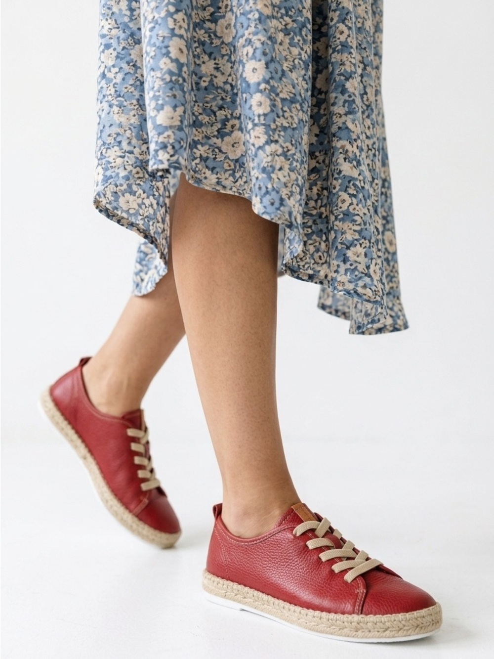 Volks Walkers Belle Red Leather Espadrille Bungee Sneakers Women’s 38EU
